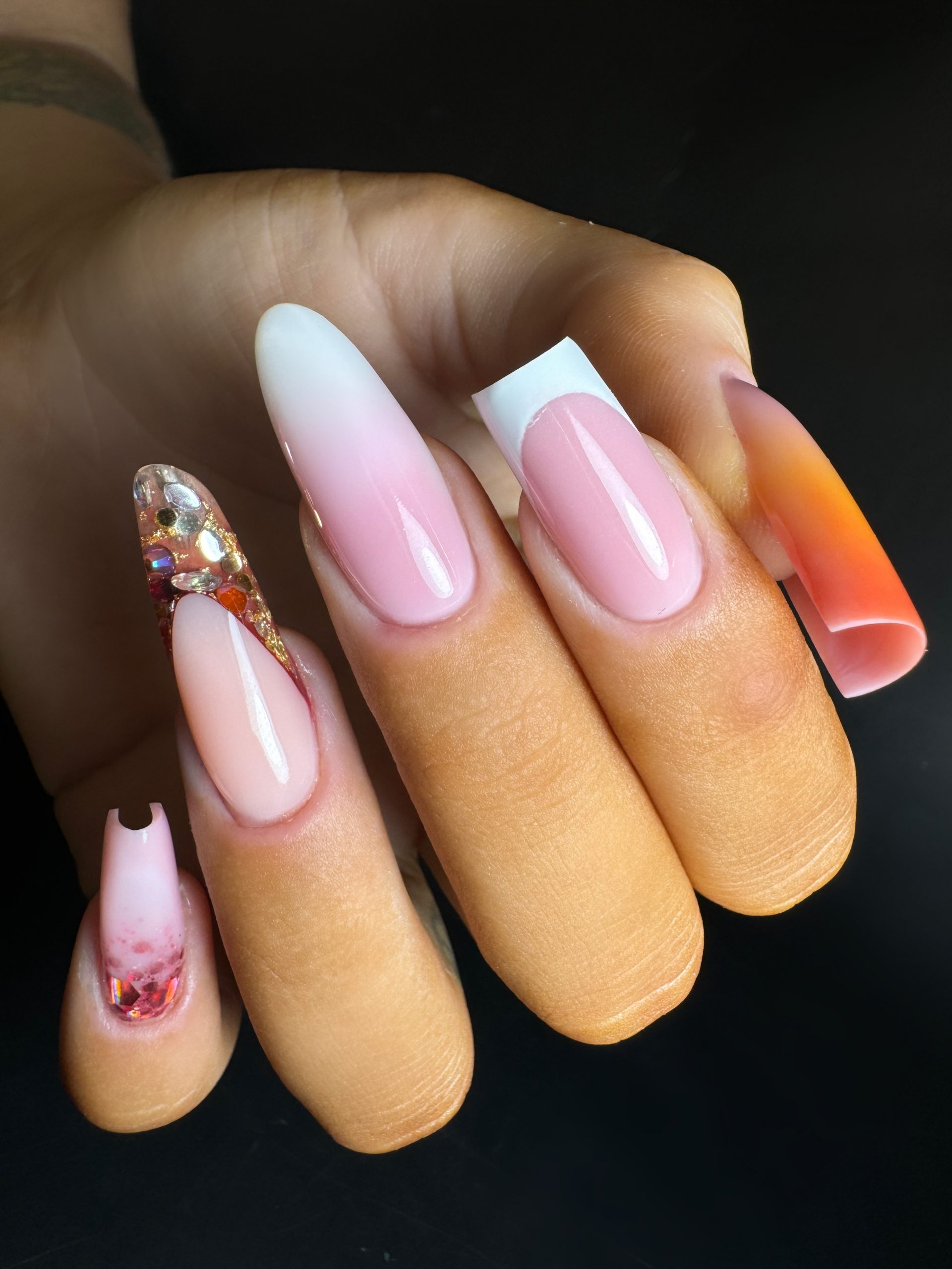 Facetune_12-02-2025-20-18-20