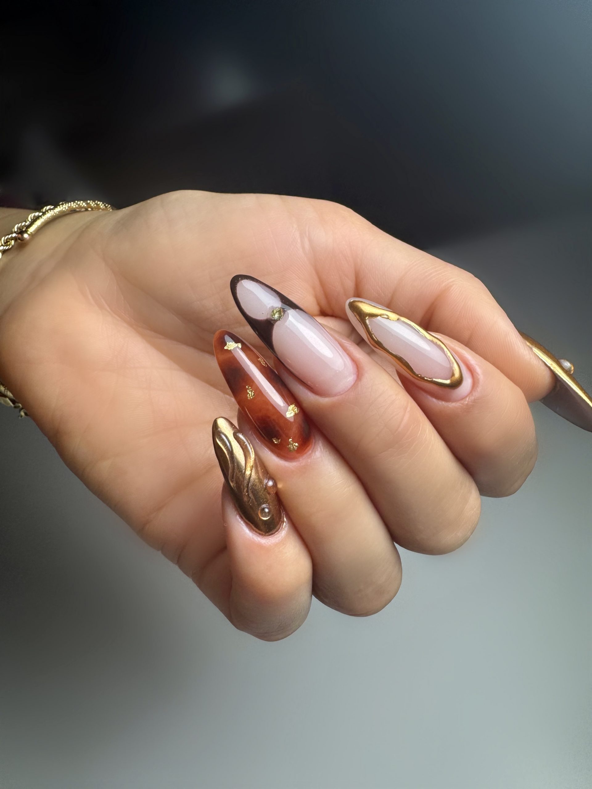 Facetune_16-04-2025-10-36-44