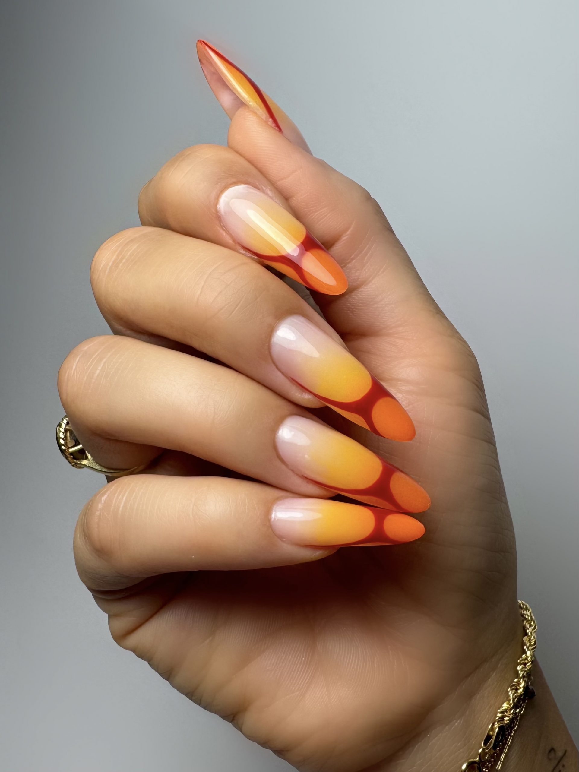 Facetune_27-05-2025-17-43-55